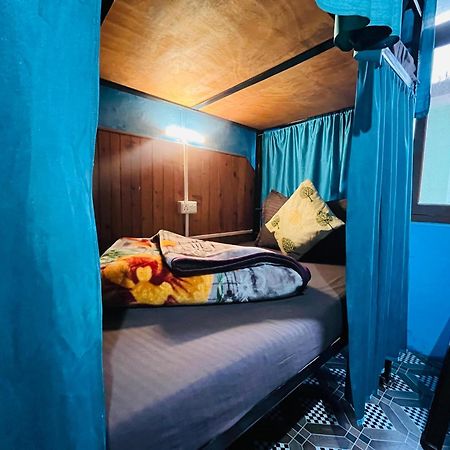 Non Stop Cafe Hostel & Stay Manāli Dış mekan fotoğraf