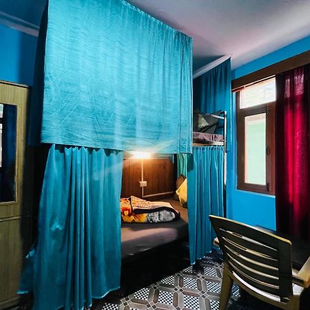 Non Stop Cafe Hostel & Stay Manāli Dış mekan fotoğraf