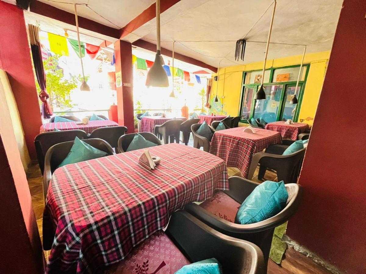 Non Stop Cafe Hostel & Stay Manāli Dış mekan fotoğraf